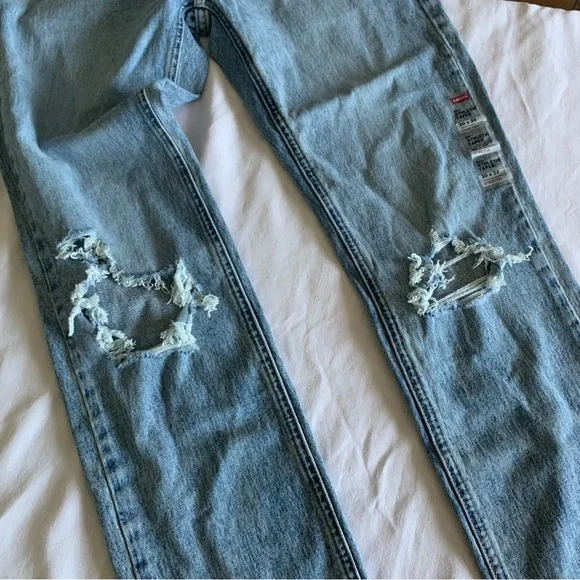 Levi’s 541 Athletic Taper Fit Mens Jeans 30x32 Light Wash Distressed Stretch NWT